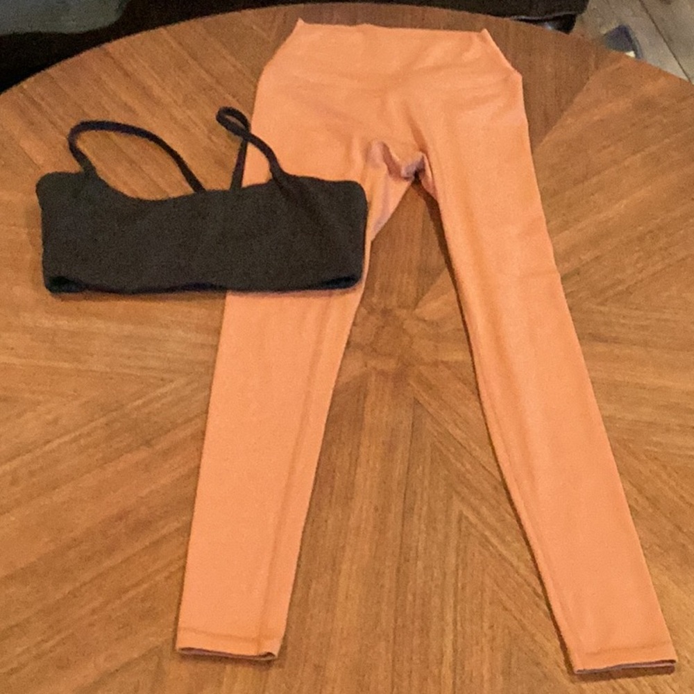 PARAGON Peach Leggings and Black Sports Bra Set